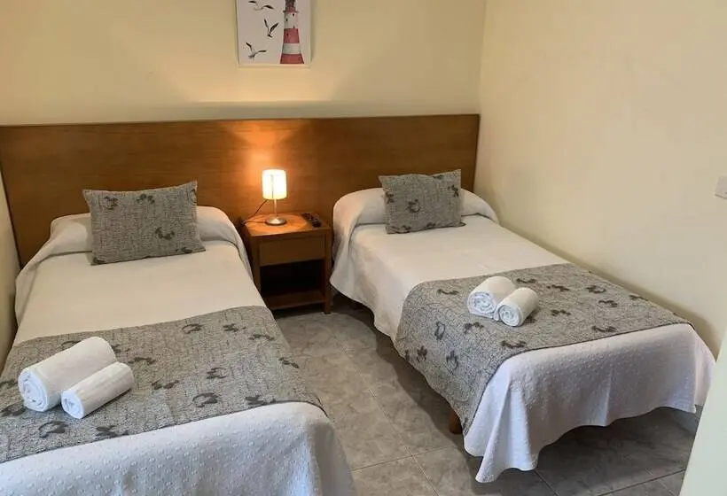 スタンダードトリプルルーム, Pensión San Antón