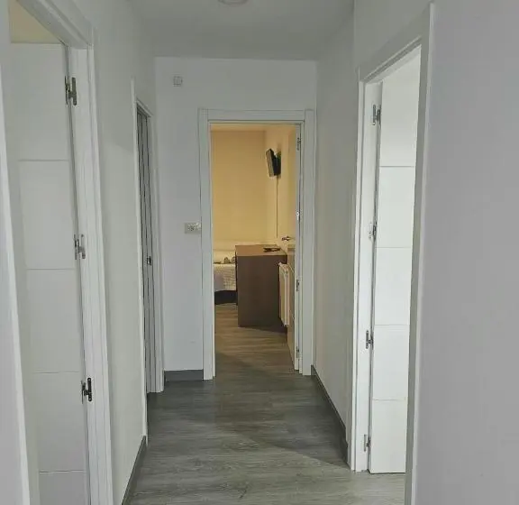 １ベッドルームアパートメント, Pensión San Antón