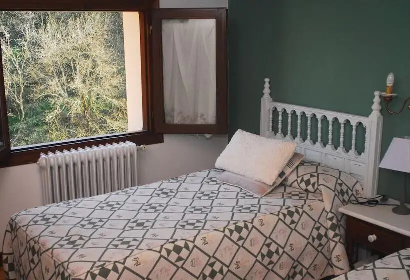 Standardrum, Hostal Puente Deva