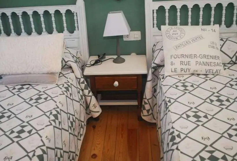 Standardrum, Hostal Puente Deva