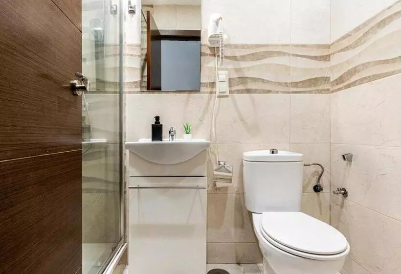 اتاق استاندارد سه نفره, Hostal Rincon de Sol