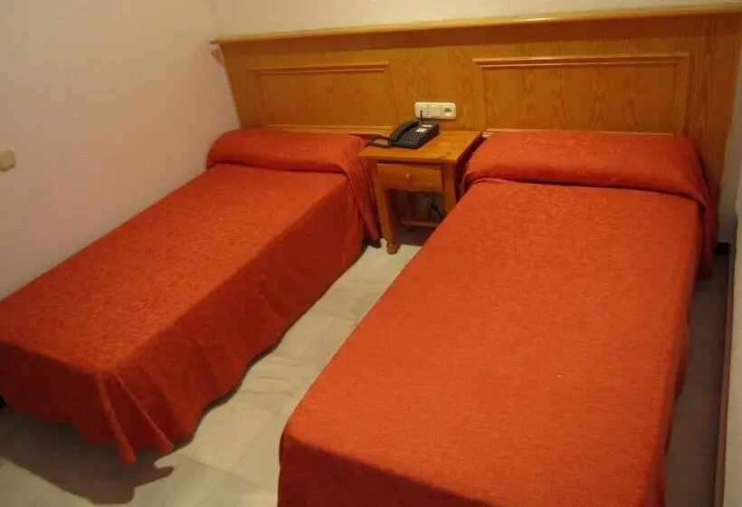Standard Kolmen Hengen Huone, Hostal Sol Bahía San José