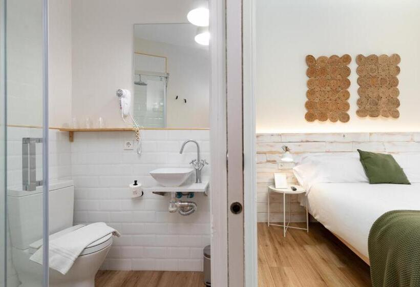 غرفة قياسية ثلاثية, Casa Del Patriarca