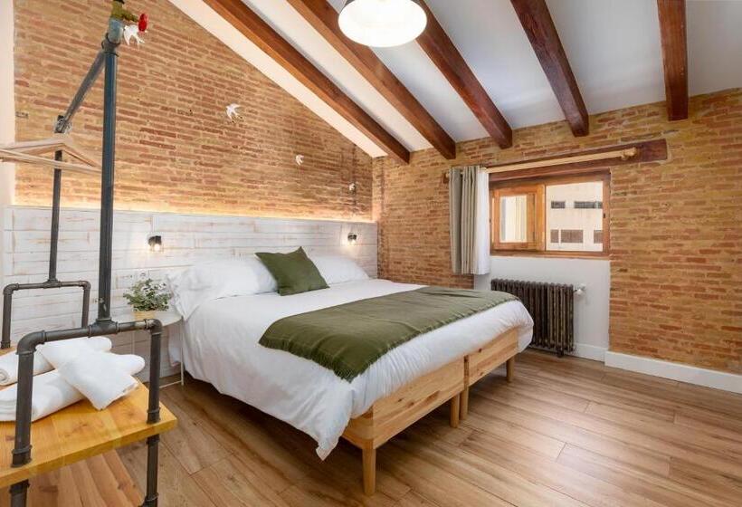 غرفة دور أخير, Casa Del Patriarca