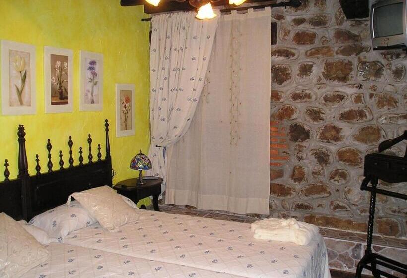 غرفة قياسية, Posada Trisileja