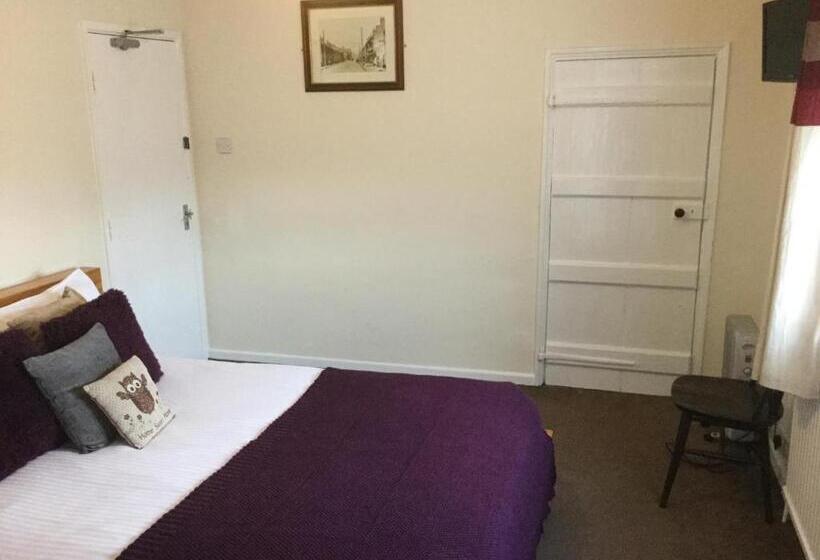 חדר סטנדרט, The Huntsman