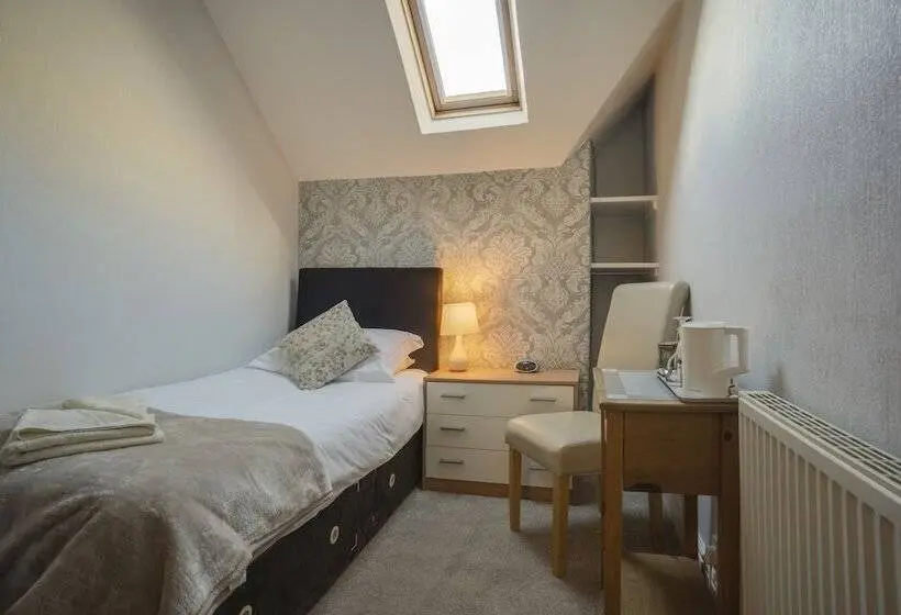 Standard Yhden Hengen Huone, Lyndale Guest House