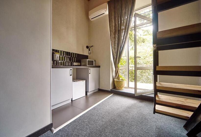 اتاق استاندارد با بالکن, Mezzanine