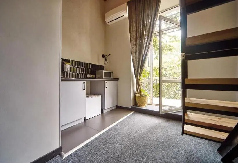 اتاق استاندارد با بالکن, Mezzanine