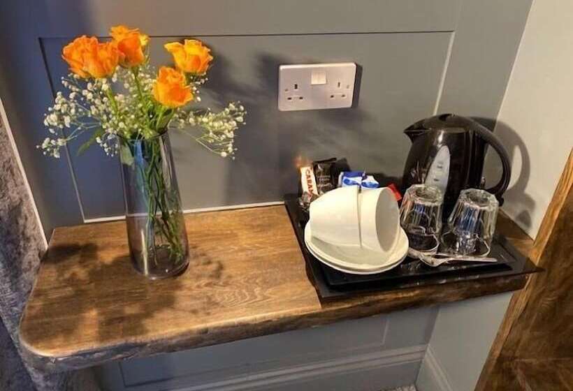 Номер Стандарт, Irvine Guest House