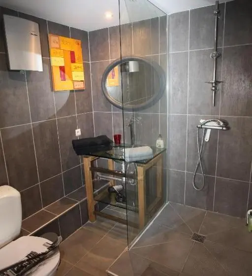 Deluxe-huone, Le Louvre   Lieu Atypique