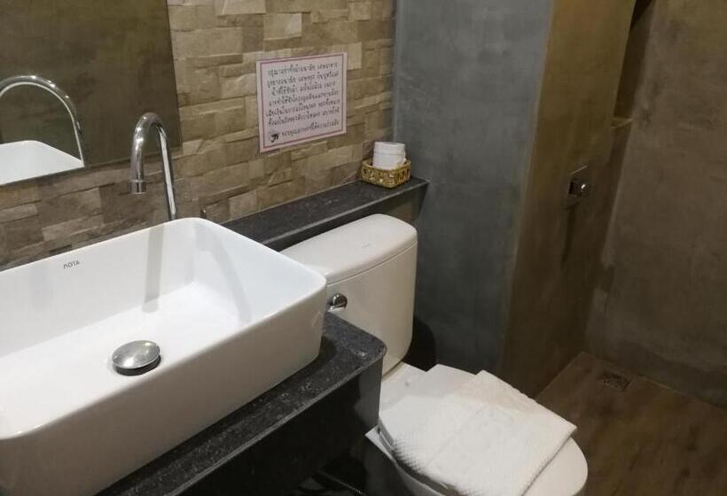 Quarto standart individual, Narai Iyara Palace