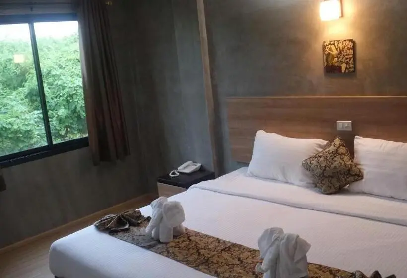 バルコニー付き１ベッドルームアパートメント, Narai Iyara Palace