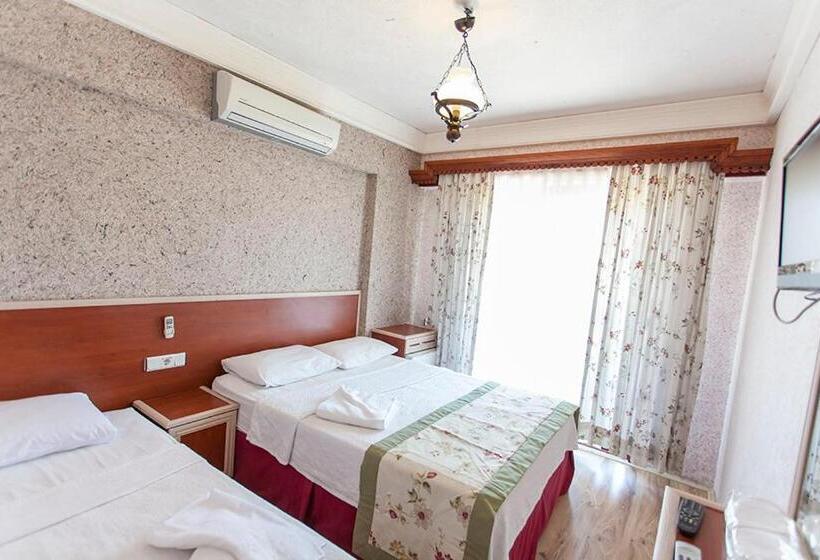 Camera Tripla Standard, Mevsim Otel