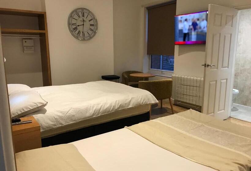Номер Стандарт Трехместный, Tunnard House