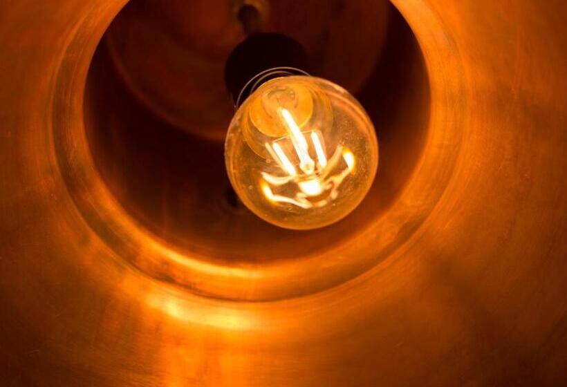 スーペリアースイート, The Cornish Arms