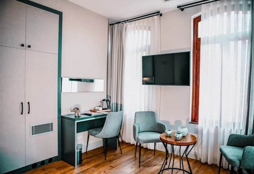 اتاق لوکس با چشم‌انداز دریا, Juno Hotel Taksim