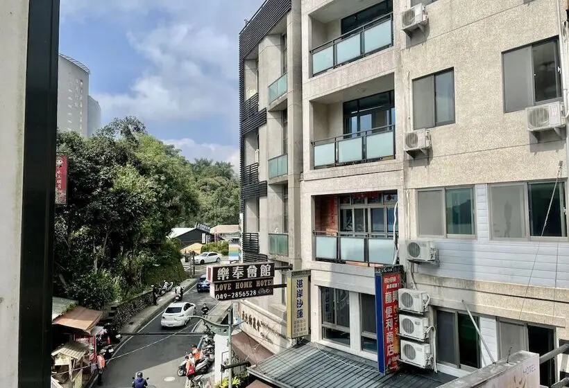 اتاق اکونومی, Ming Hu B&b