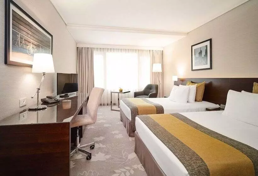 Camera Standard, Crowne Plaza Bucharest By Ihg