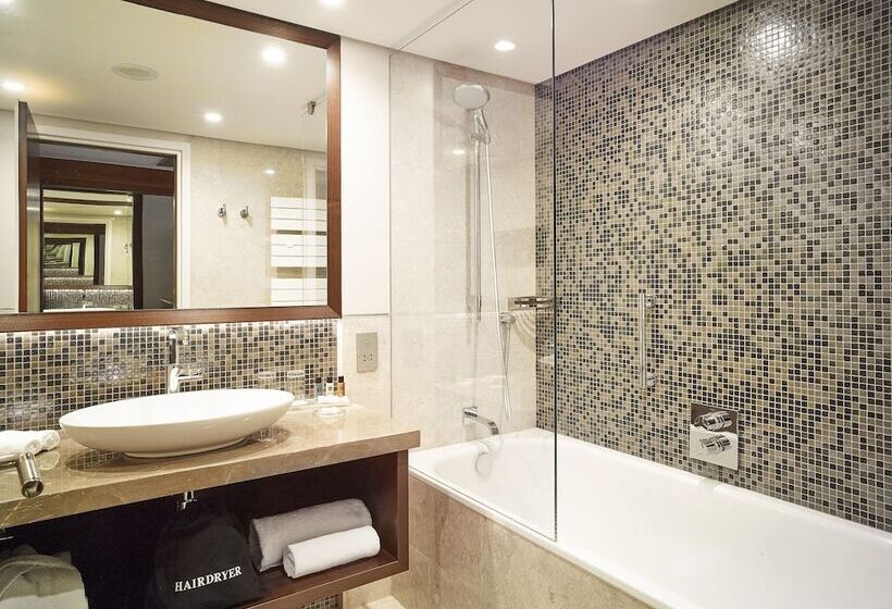 اتاق استاندارد با تخت دوبل, Crowne Plaza Bucharest, An Ihg