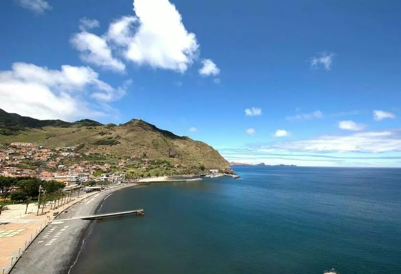 Club-huone, Dom Pedro Madeira