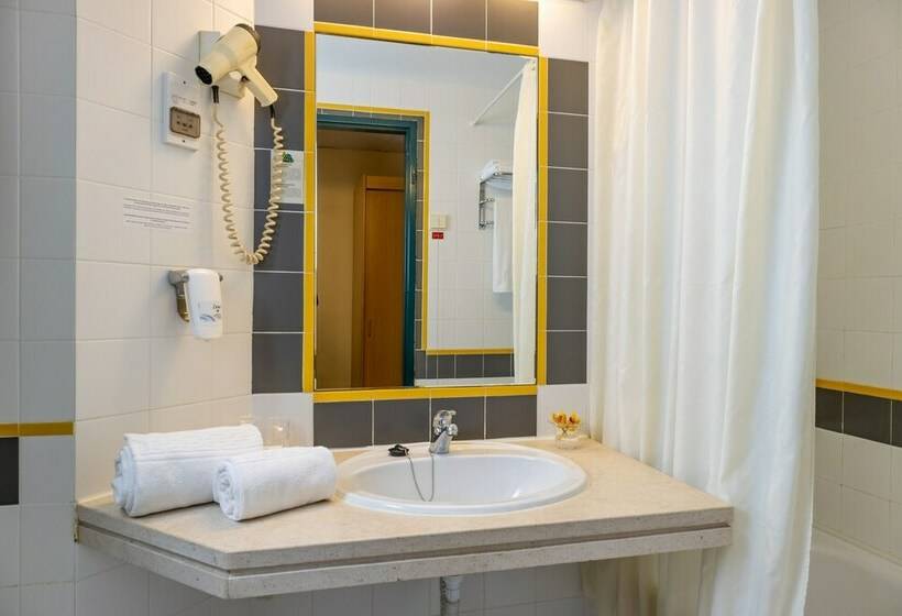 Номер Стандарт, Flag Hotel Guimarães Fafe