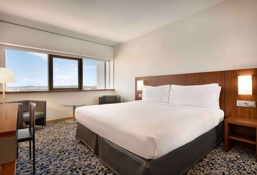 سوئیت با چشمانداز رودخانه, Ramada By Wyndham Lisbon