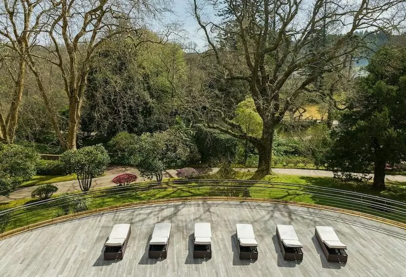اتاق لوکس با چشم‌انداز باغ, Terra Nostra Garden