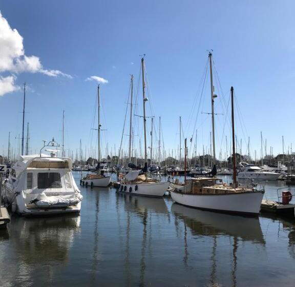 חדר סטנדרט, Linden House