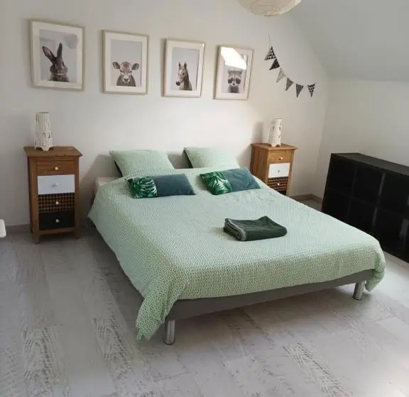 Suite 2 Dormitorios, L'étable Givernoise