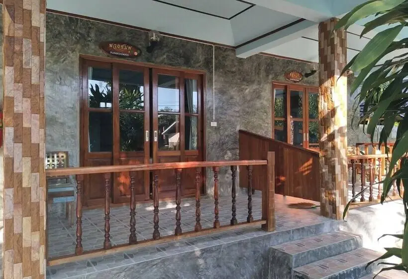スタンダード4人部屋, Markhouse Bungalow Ko Kut