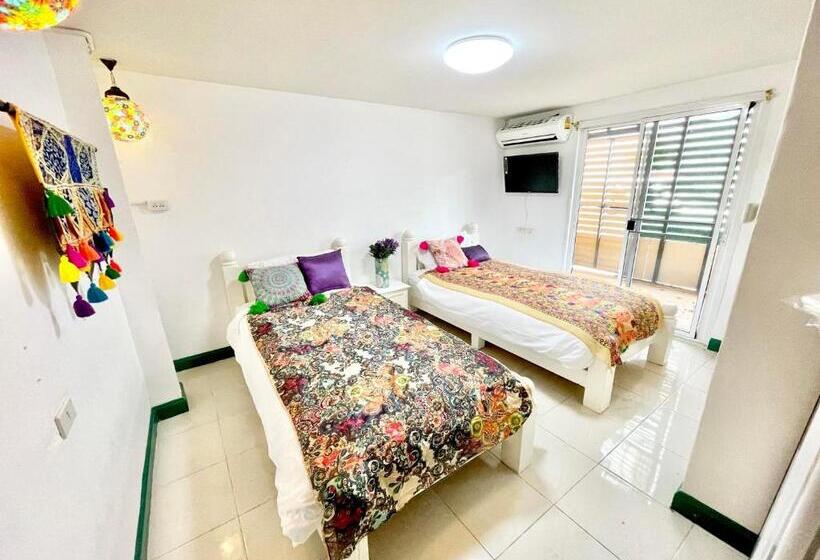 Номер Стандарт, Yellow Lamoon