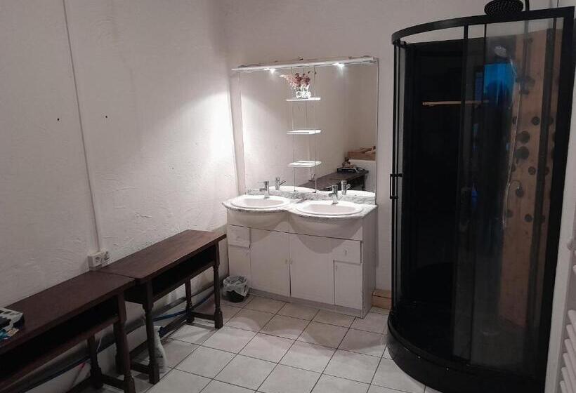 ファミリールーム, Home Shanti Galamus