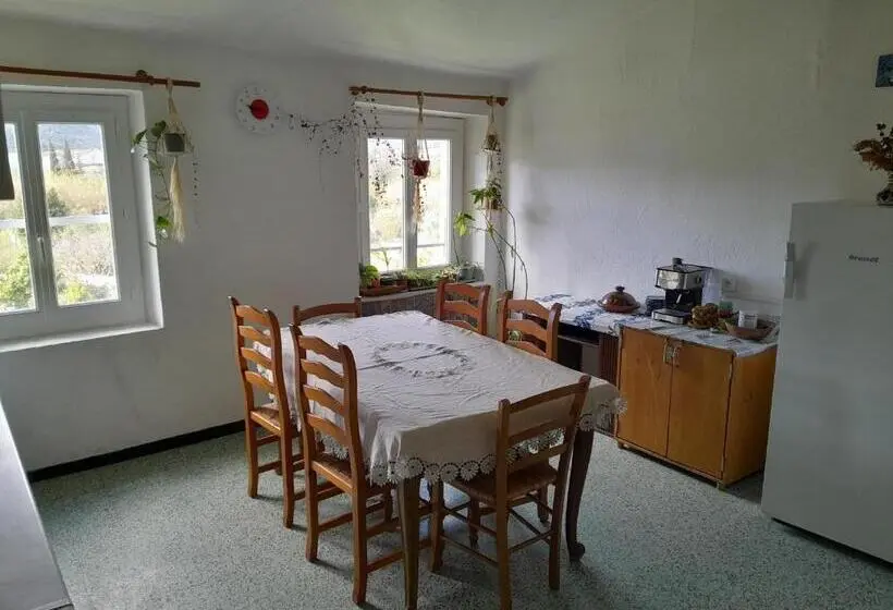 ファミリールーム, Home Shanti Galamus