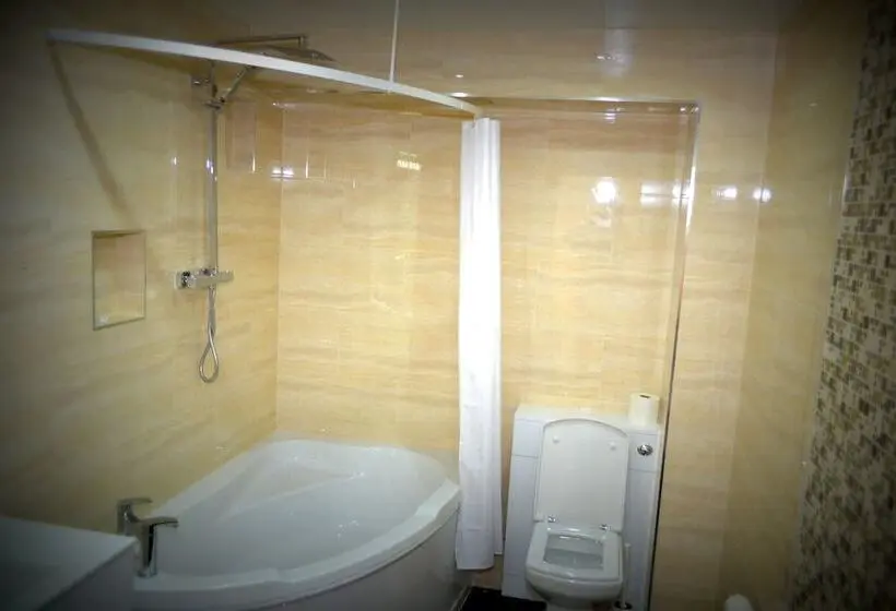 ファミリールーム, Heathrow Traveller B&b