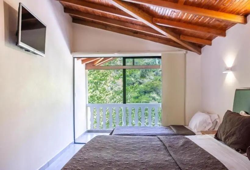 デラックストリプルルーム, Posada Campestre San Gil