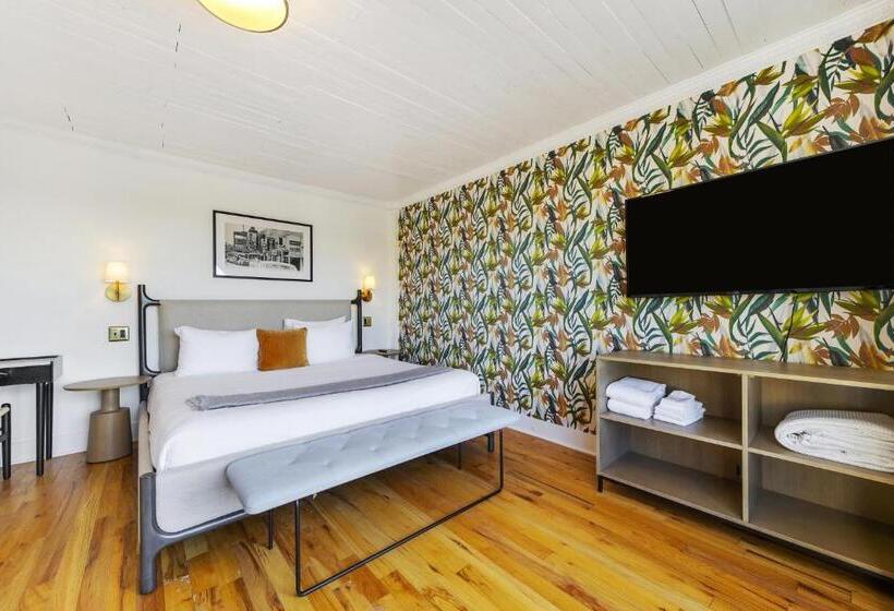 جناح سرير كينج, Tower Hotel Little Havana