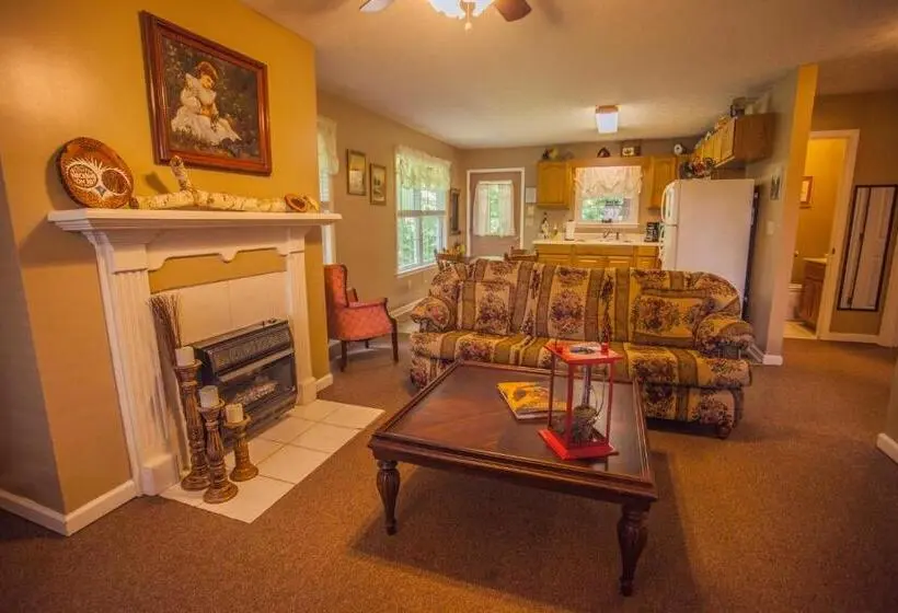 ２ベッドルームハウス, Nolichuckey Bluffs Bed & Breakfast Cabins