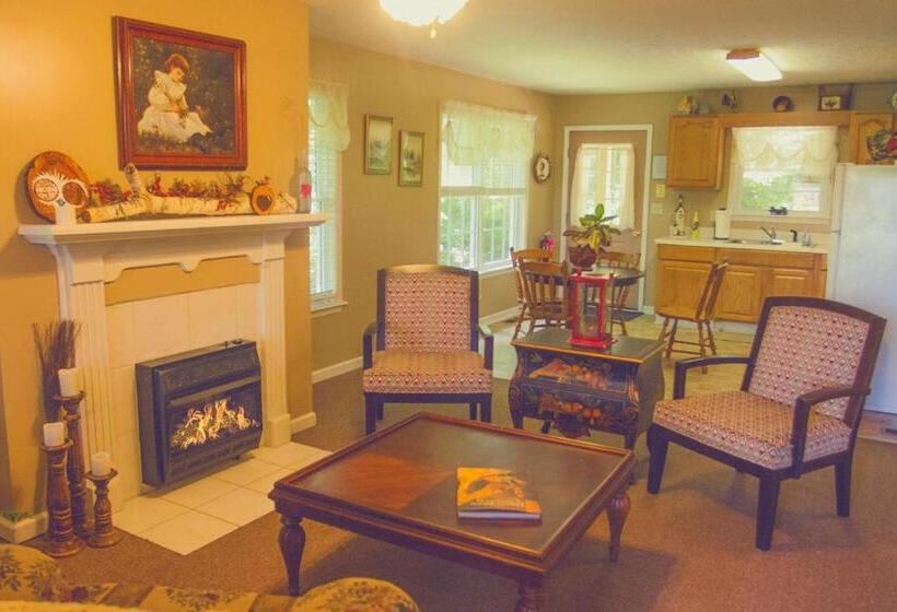 منزل غرفتين نوم, Nolichuckey Bluffs Bed & Breakfast Cabins