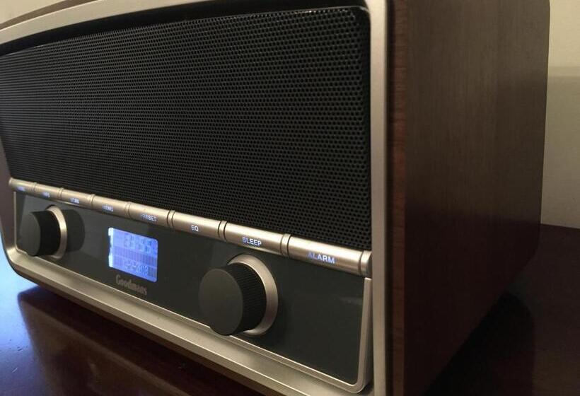 优质家庭房间, 23 Mayfield