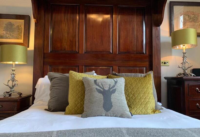 高级客房, 23 Mayfield