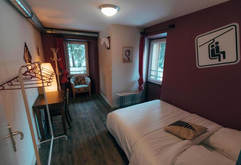 اتاق لوکس, 1861 Chatel Hostel