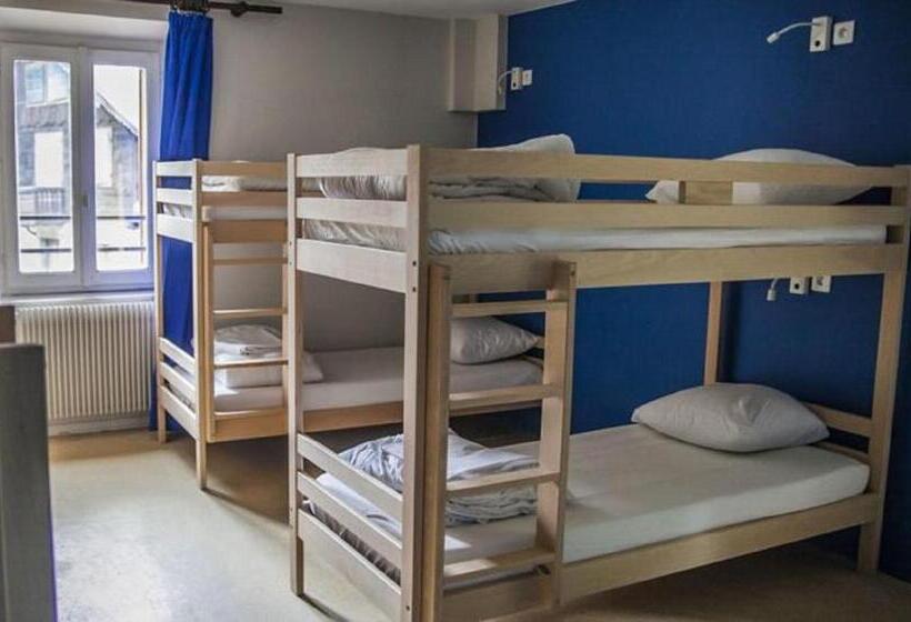 تختخواب در اتاق مشترک, 1861 Chatel Hostel