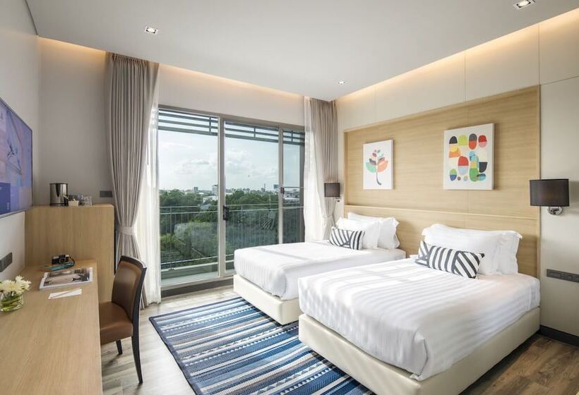 إستوديو قياسى, Aisana Hotel Korat