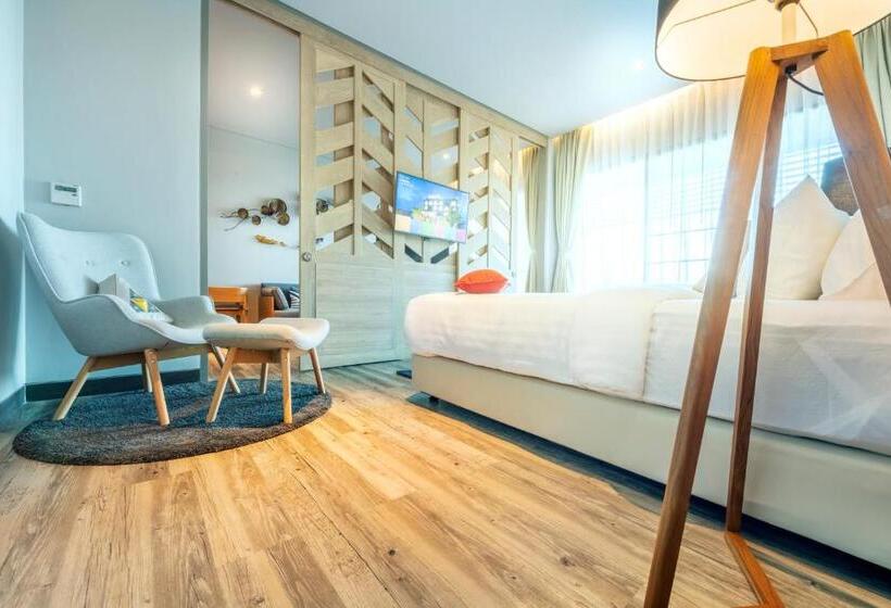 جناح جونيور مزوَّد بتراس, Aisana Hotel Korat