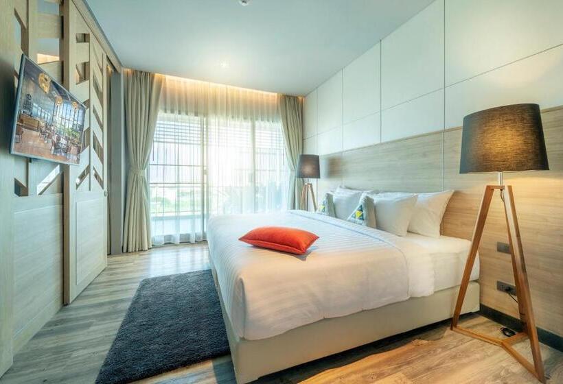 جناح جونيور مزوَّد بتراس, Aisana Hotel Korat