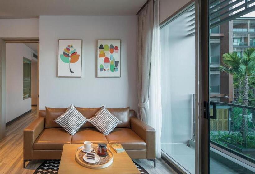 Люкс 2 Спальни, Aisana Hotel Korat