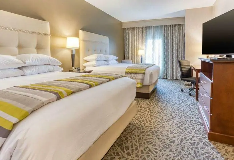 スーペリアールーム, Drury Inn & Suites Cincinnati Northeast Mason