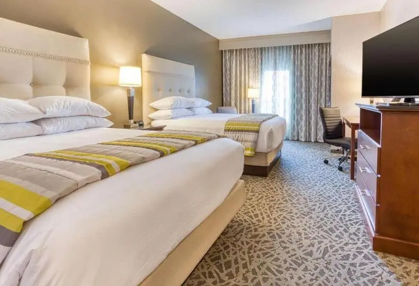 障害者適応デラックスルーム, Drury Inn & Suites Cincinnati Northeast Mason