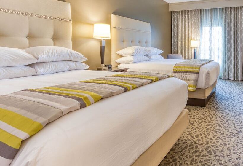 디럭스 룸, Drury Inn & Suites Cincinnati Northeast Mason